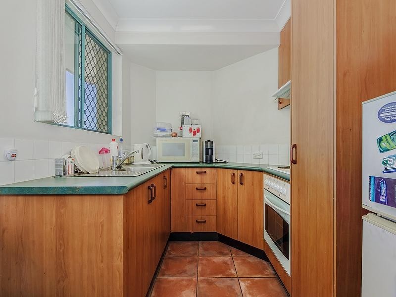 21/140 Marine Parade, Southport QLD 4215