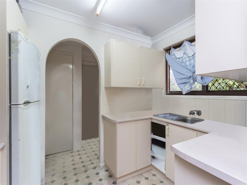 47 Baratta Street, Southport QLD 4215