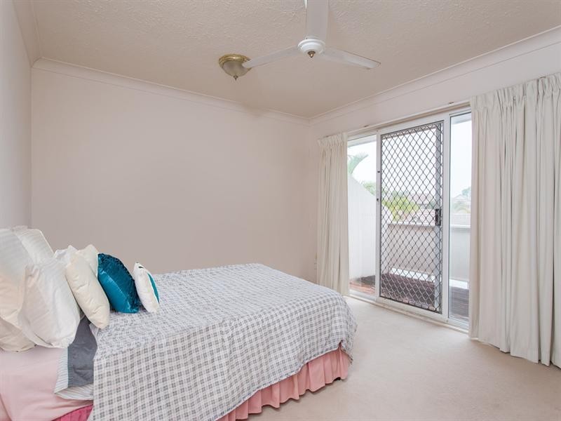 31/30 St Kevins Avenue, Benowa QLD 4217