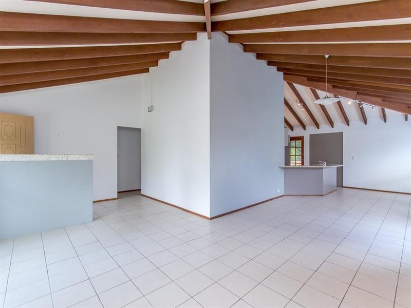 1 Warrawee Avenue, Ashmore QLD 4214