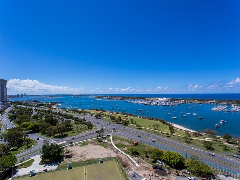 2210/1 Como Crescent, Southport QLD 4215