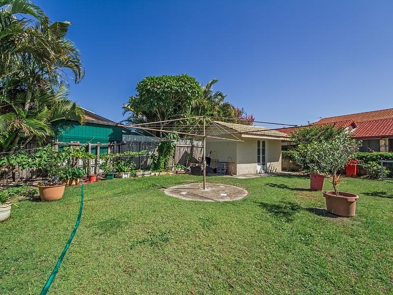 230 Bayview Street, Runaway Bay QLD 4216