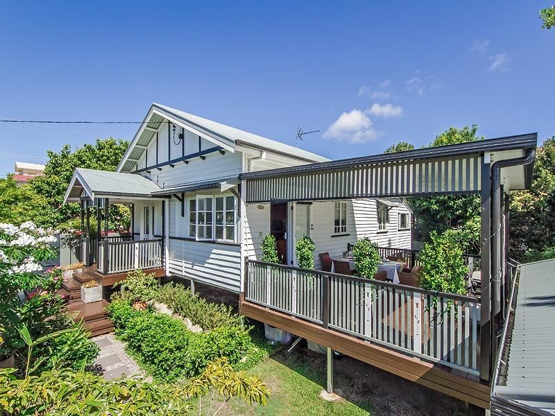 1 Lloyd Street, Southport QLD 4215