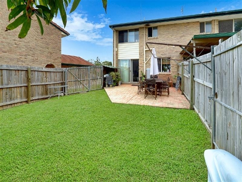 4/8 West King Street, Southport QLD 4215