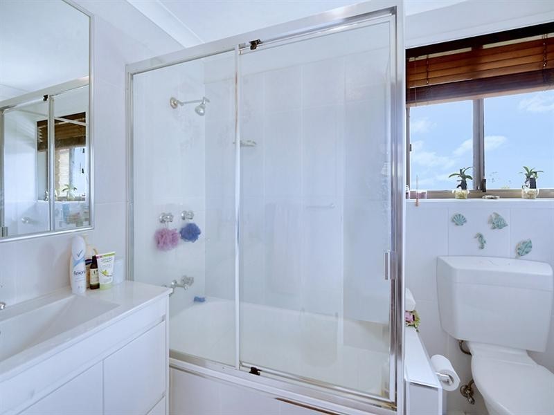 4/8 West King Street, Southport QLD 4215