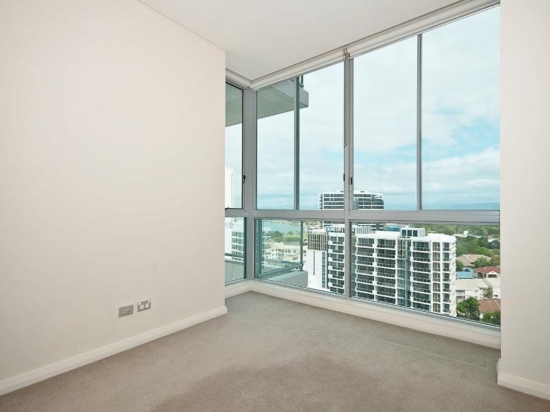 1708/1 Como Crescent, Southport QLD 4215