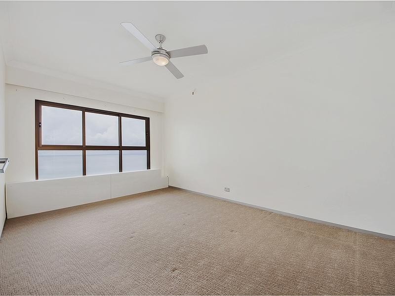 160/2 Admiralty Drive, Surfers Paradise QLD 4217