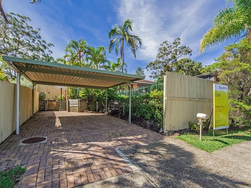 17 Winani Drive, Ashmore QLD 4214