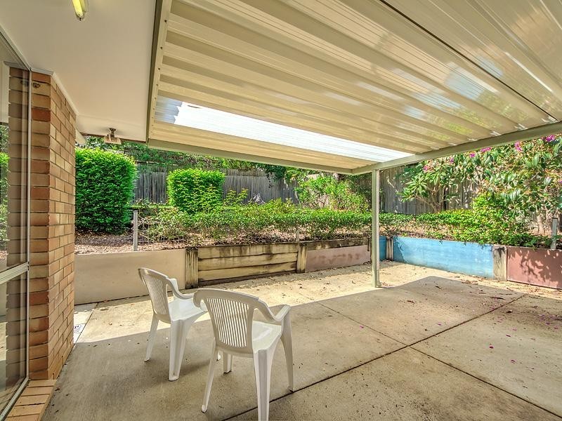 17 Winani Drive, Ashmore QLD 4214