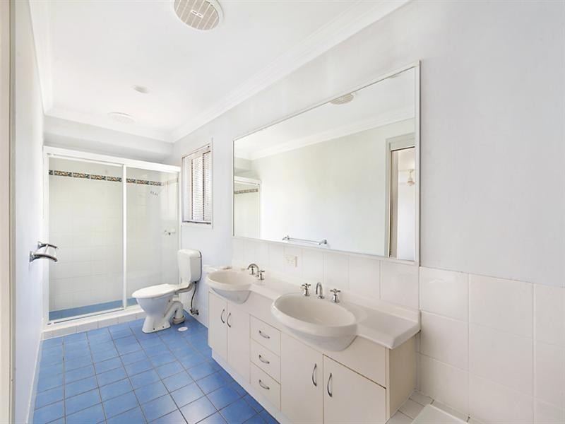 12 Ingrid Lane, Coomera Waters QLD 4209