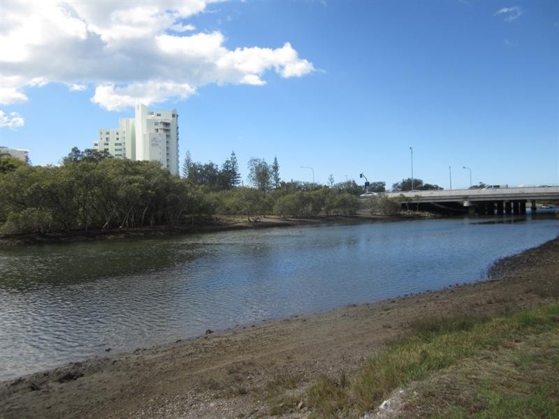 4/23 Stevens Street, Southport QLD 4215