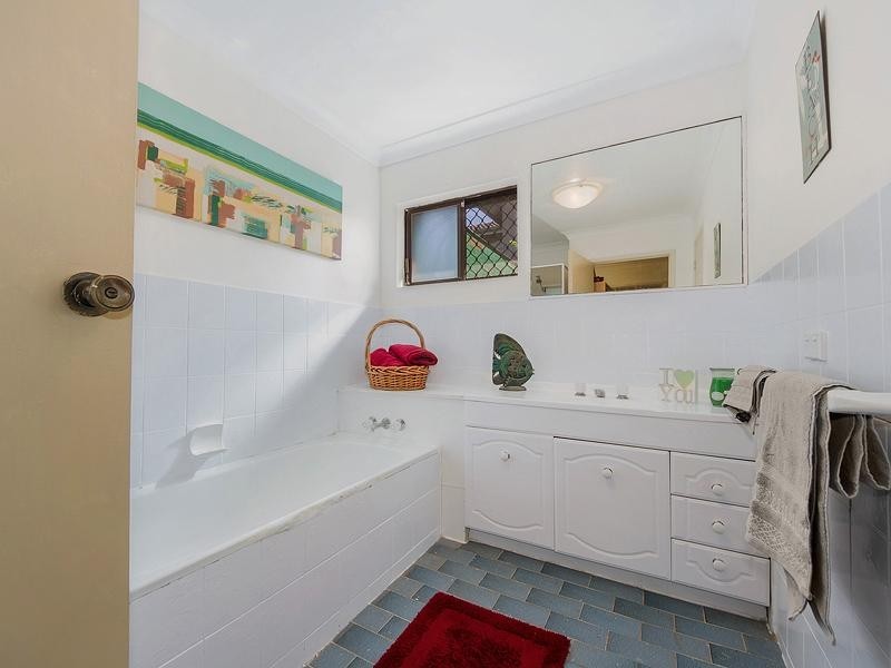 22/111 Salerno Street, Isle Of Capri QLD 4217