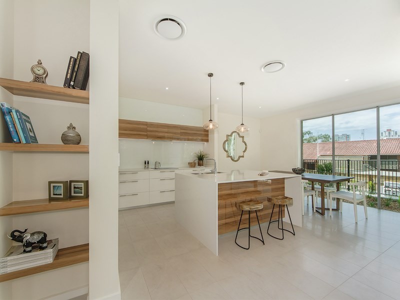 5 Egerton Street, Southport QLD 4215