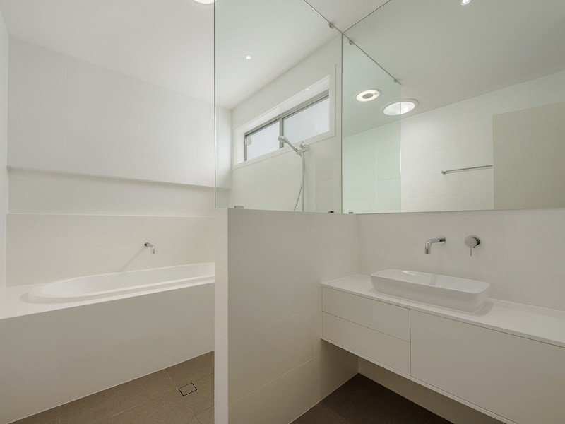 5 Egerton Street, Southport QLD 4215