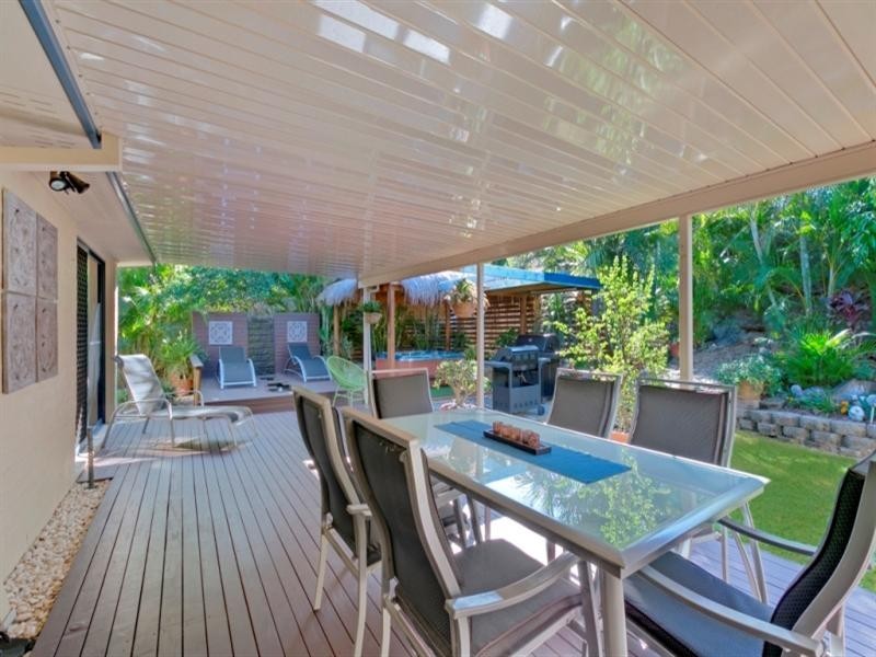 12 Ainsworth Street, Pacific Pines QLD 4211