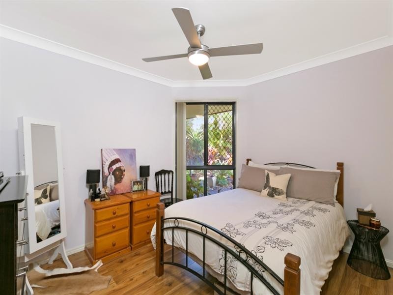 12 Ainsworth Street, Pacific Pines QLD 4211