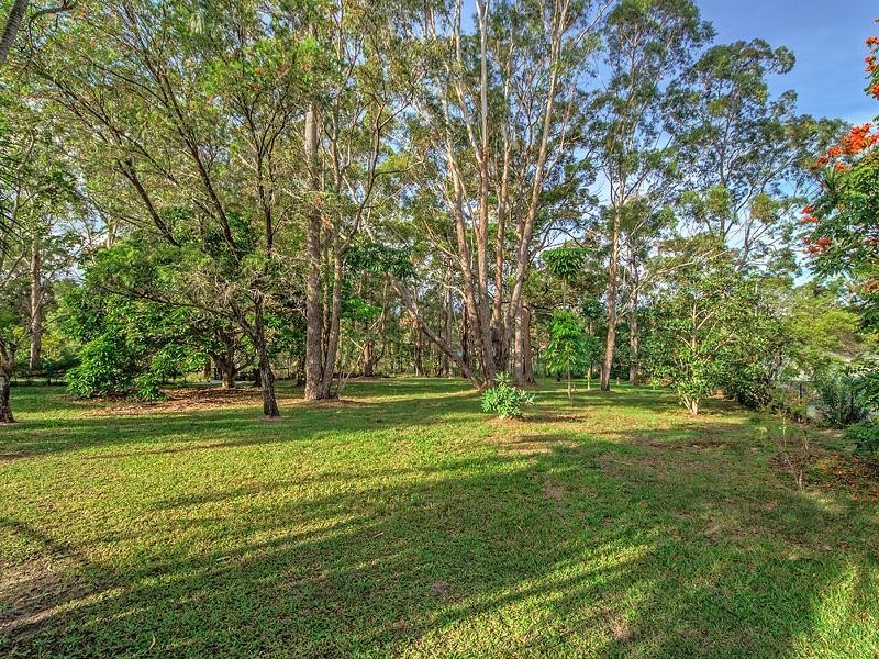 69 Hillview Parade, Ashmore QLD 4214