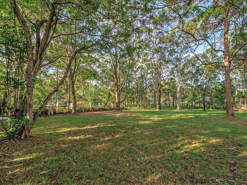 69 Hillview Parade, Ashmore QLD 4214
