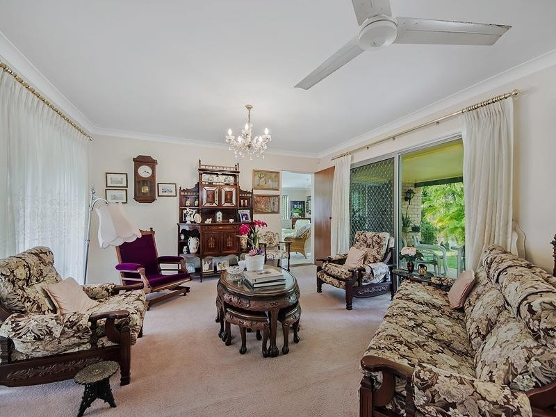 69 Hillview Parade, Ashmore QLD 4214