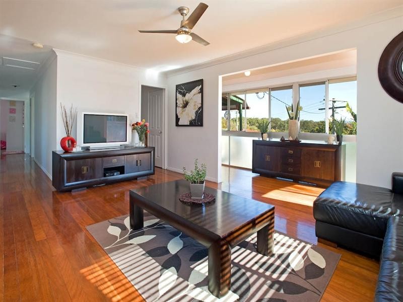 9 Beeka Street, Labrador QLD 4215