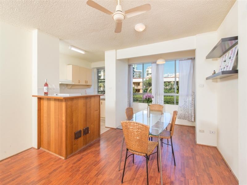 5/15 Pacific Street, Main Beach QLD 4217