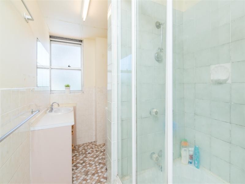 5/15 Pacific Street, Main Beach QLD 4217