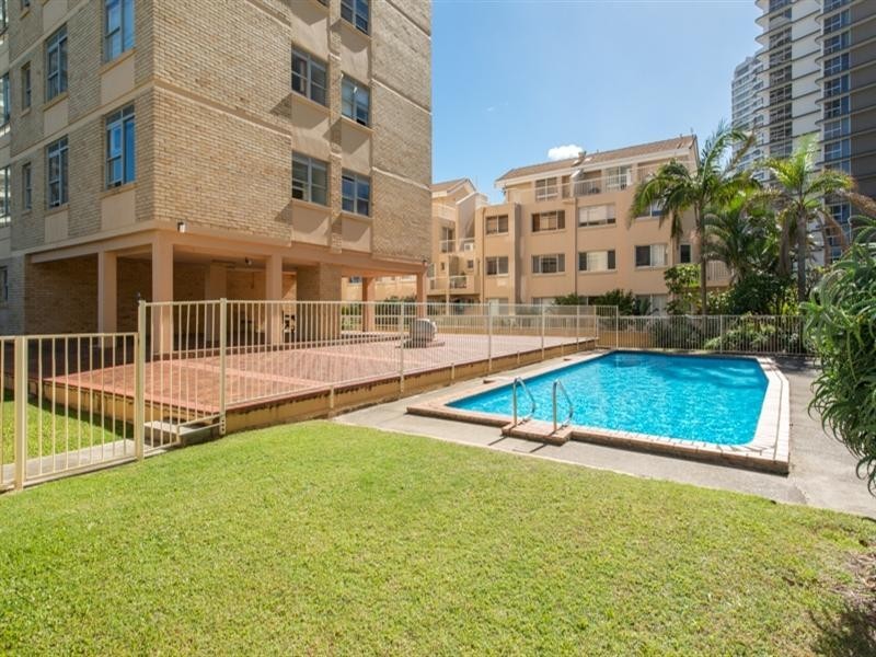 5/15 Pacific Street, Main Beach QLD 4217