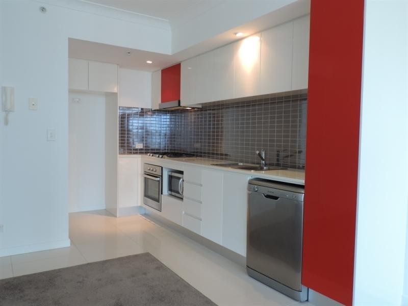 21403/5 Lawson Street, Southport QLD 4215