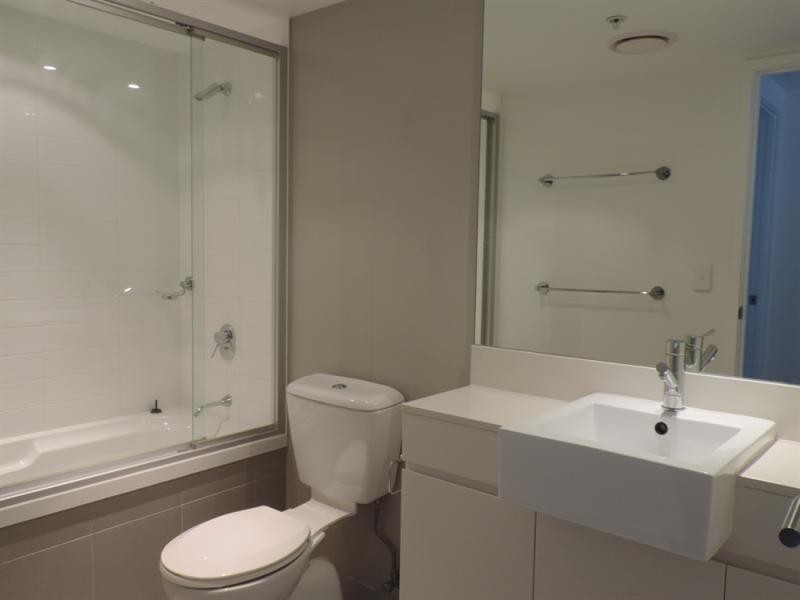 21403/5 Lawson Street, Southport QLD 4215