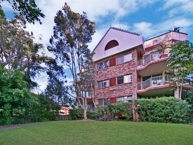 6/61 Bauer Street, Southport QLD 4215