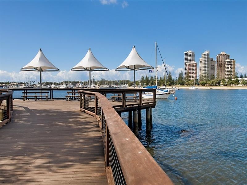 210/2 Barney Street, Southport QLD 4215