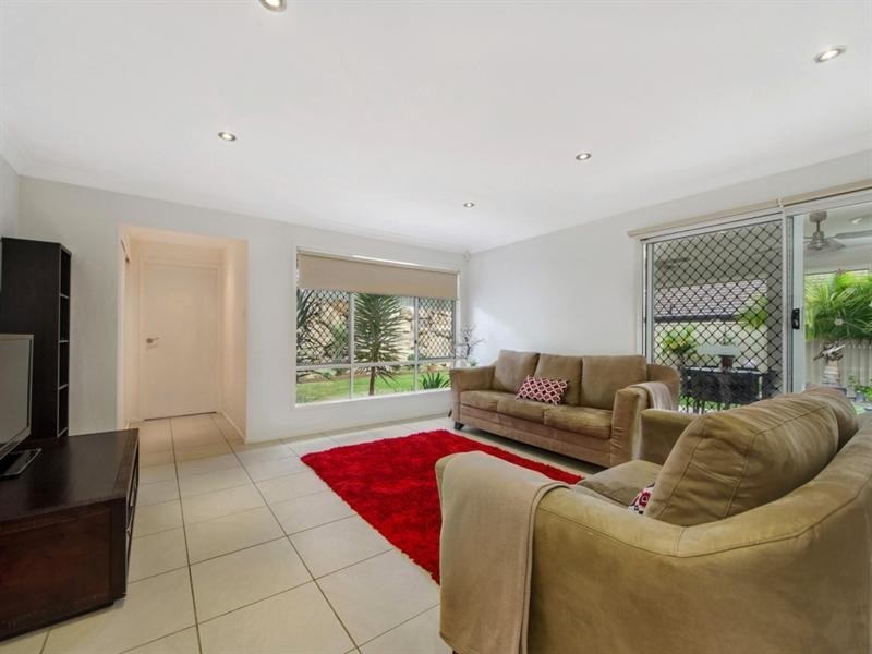 57 Highcrest Circuit, Molendinar QLD 4214