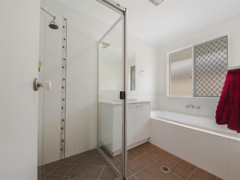 57 Highcrest Circuit, Molendinar QLD 4214