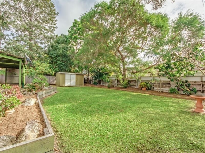 15 Dunkeith Avenue, Benowa Waters QLD 4217