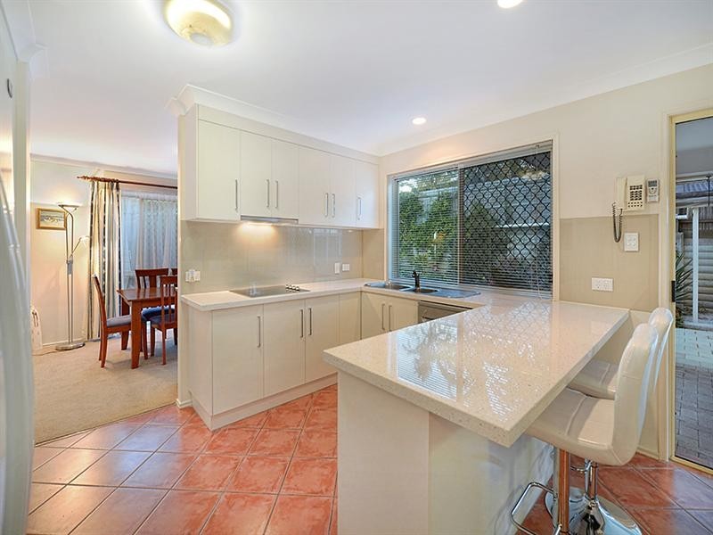 11 Redgum Place, Molendinar QLD 4214