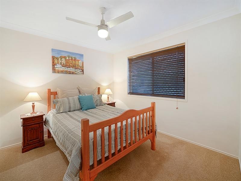 11 Redgum Place, Molendinar QLD 4214