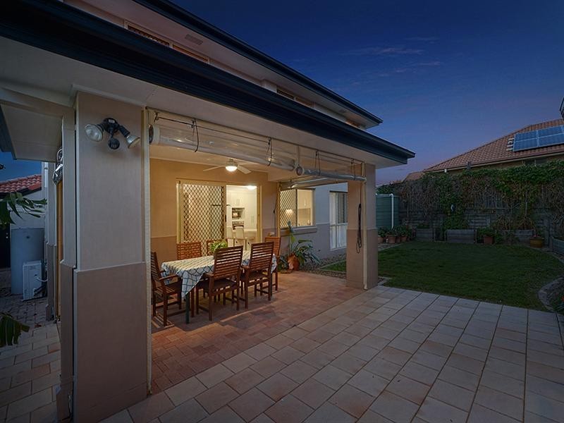 11 Redgum Place, Molendinar QLD 4214