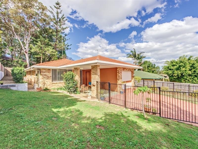 28 Wallace Street, Southport QLD 4215