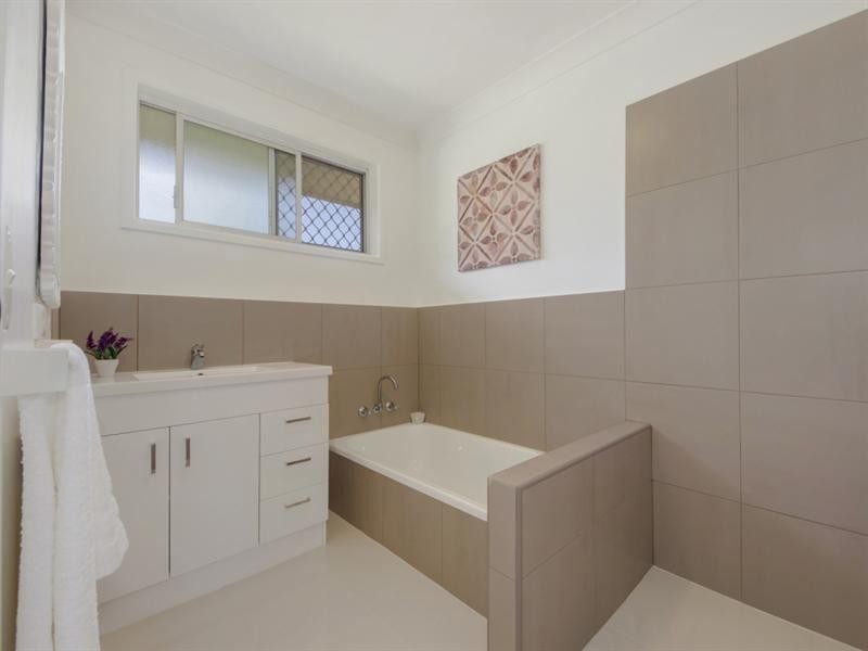 28 Wallace Street, Southport QLD 4215