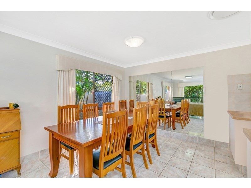 24 Wallaroo Way, Ashmore QLD 4214