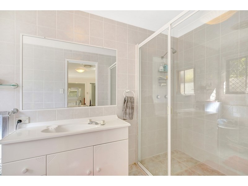 24 Wallaroo Way, Ashmore QLD 4214