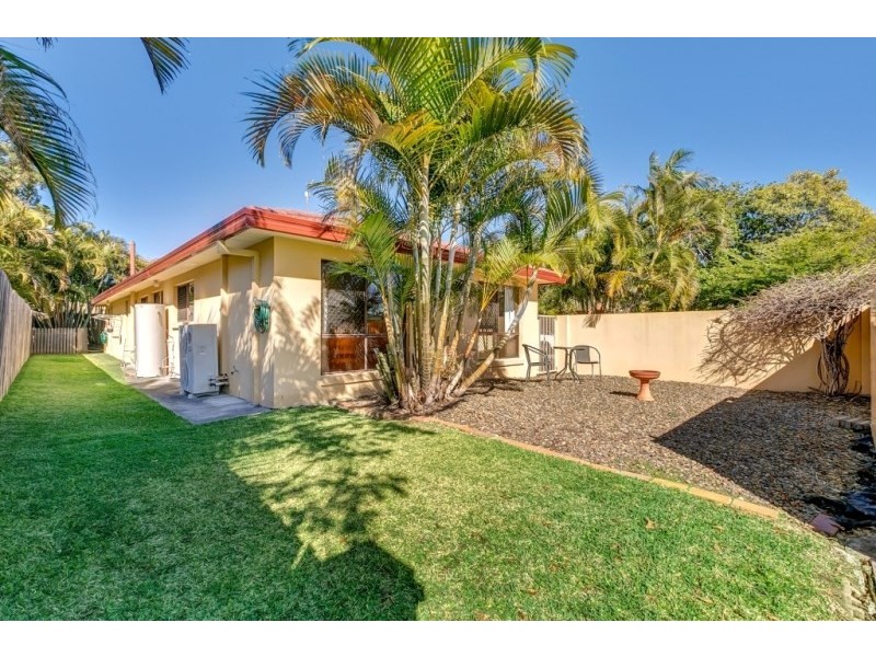 24 Wallaroo Way, Ashmore QLD 4214