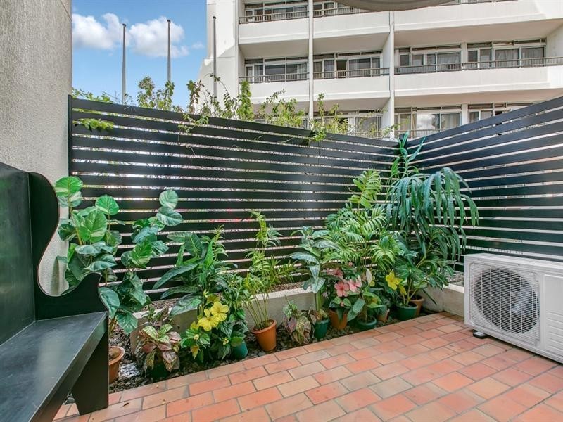 112/2 Barney Street, Southport QLD 4215