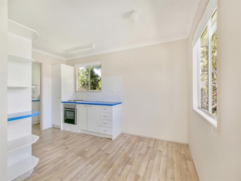 9 Ewan Street, Southport QLD 4215