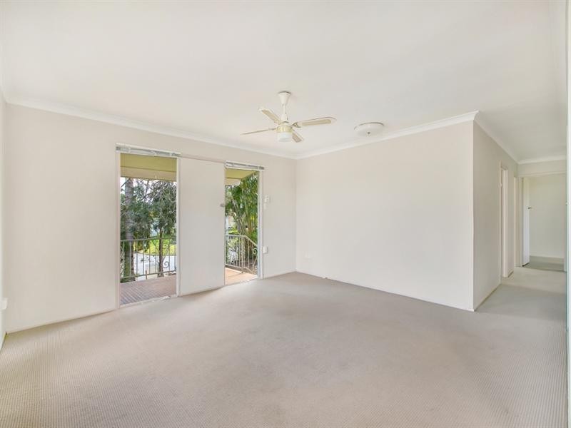 9 Ewan Street, Southport QLD 4215