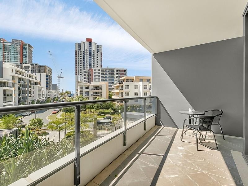 611/2 Aqua Street, Southport QLD 4215