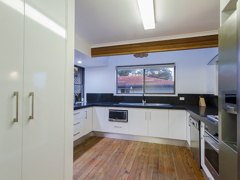 23 Wistaria Avenue, Southport QLD 4215