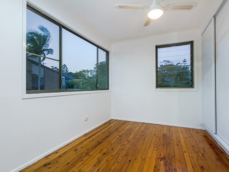 23 Wistaria Avenue, Southport QLD 4215