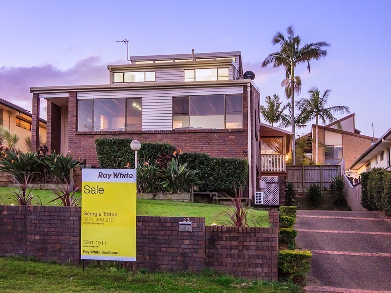 23 Wistaria Avenue, Southport QLD 4215