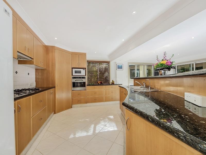 13 Winchester Street, Southport QLD 4215